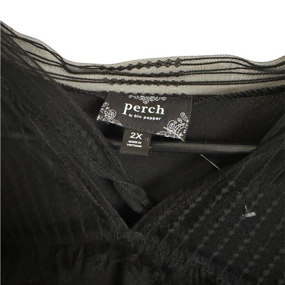 Perch by Blu Pepper Black Lace Short  Sleeve Top Black Plus Size 2x - Picture 3 of 4